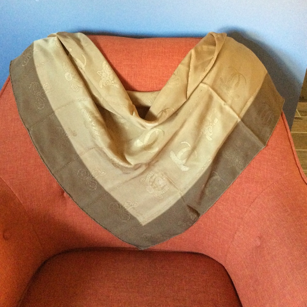 Scarf
